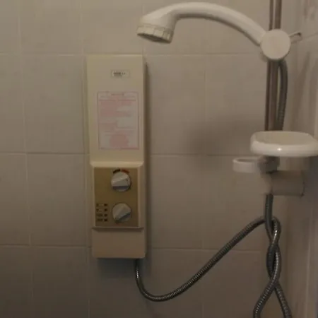 לינה וארוחת בוקר Achill Isle House 3*