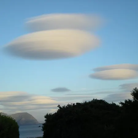 לינה וארוחת בוקר Achill Isle House Keel (Mayo)