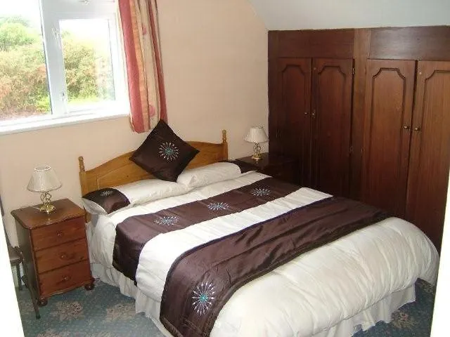 Achill Isle House לינה וארוחת בוקר Keel (Mayo)