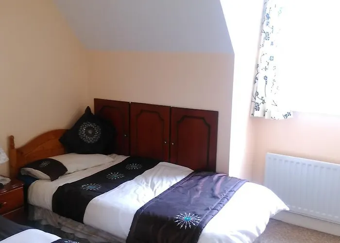 Achill Isle House לינה וארוחת בוקר 3*