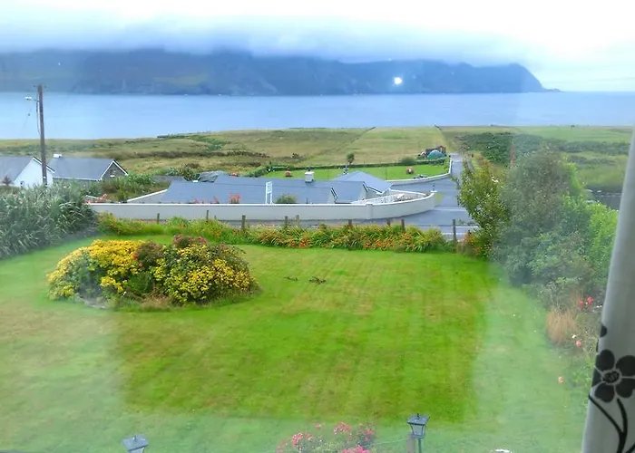 Achill Isle House לינה וארוחת בוקר