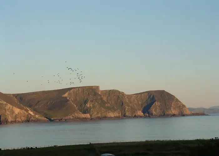Achill Isle House לינה וארוחת בוקר 3*